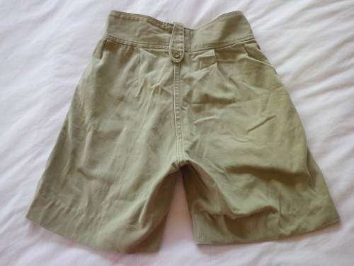 RHODESIAN ARMY EARLY 1960`S KHAKI SHORTS - VERY SMALL                 (1090)