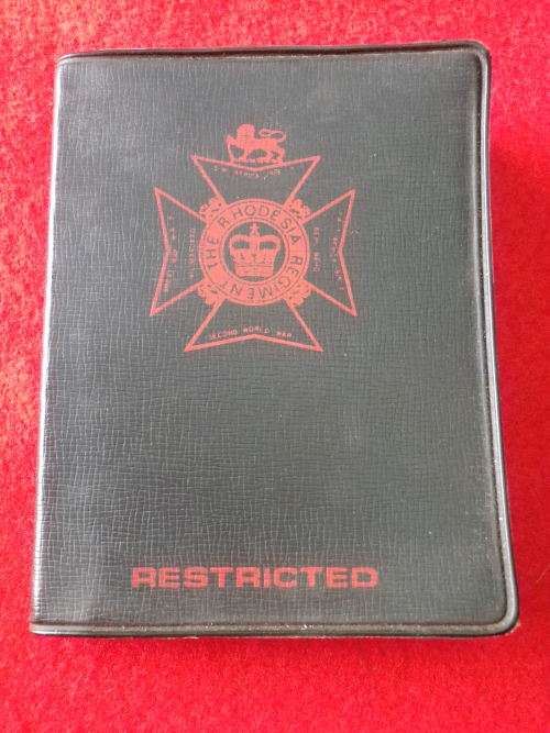RHODESIAN ARMY FIELD BOOKLET - A LOT OF USEFUL INFO / PROCEDURES FROM THE BUSH WAR (8229)