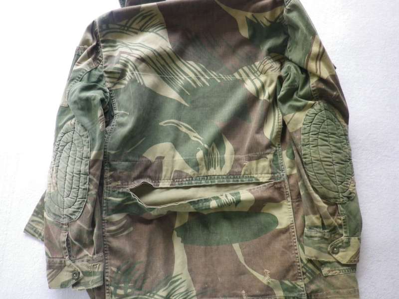 RHODESIAN ARMY - CAMMO COMBAT JACKET SIZE 2 -  NOTE TEAR AT BOTTOM FRONT + MINOR REPAIRS (8246)