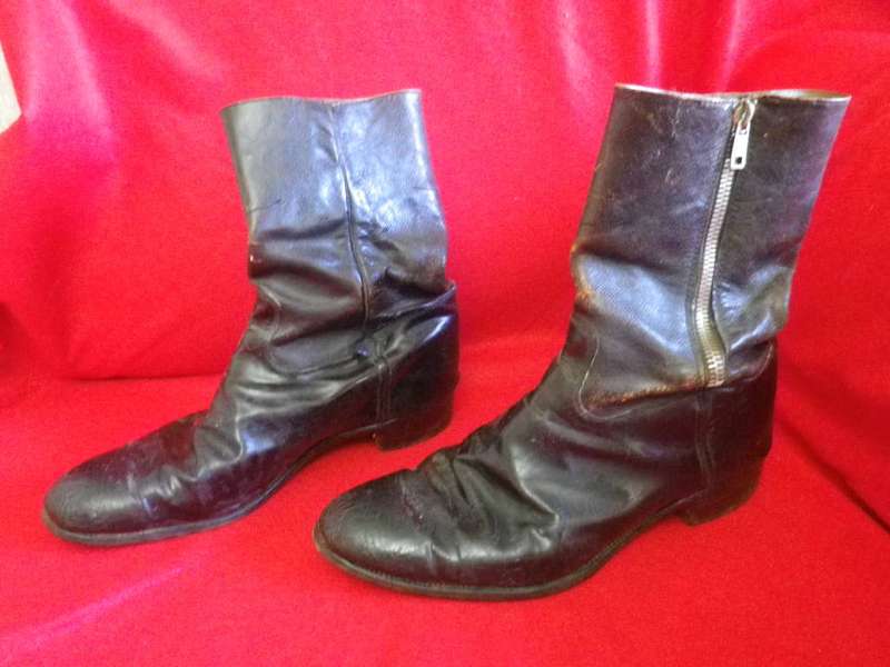 RHODESIA BSAP - PAIR SENIOR OFFICERS FULL DRESS (HALF-WELLINGTON) BOOTS   (8257)