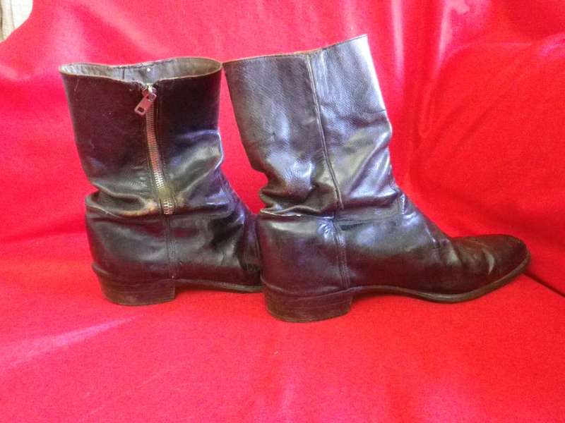 RHODESIA BSAP - PAIR SENIOR OFFICERS FULL DRESS (HALF-WELLINGTON) BOOTS   (8257)