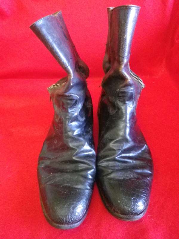 RHODESIA BSAP - PAIR SENIOR OFFICERS FULL DRESS (HALF-WELLINGTON) BOOTS   (8257)