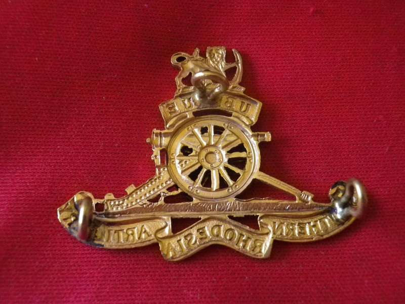 SOUTHERN RHODESIA  ARTILLERY - BRASS CAP BADGE                    (8325)