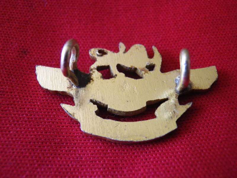 RHODESIAN AIR FORCE - AIRWOMAN`S ANODISED CAP BADGE - WIDTH 31mm -    (8330)