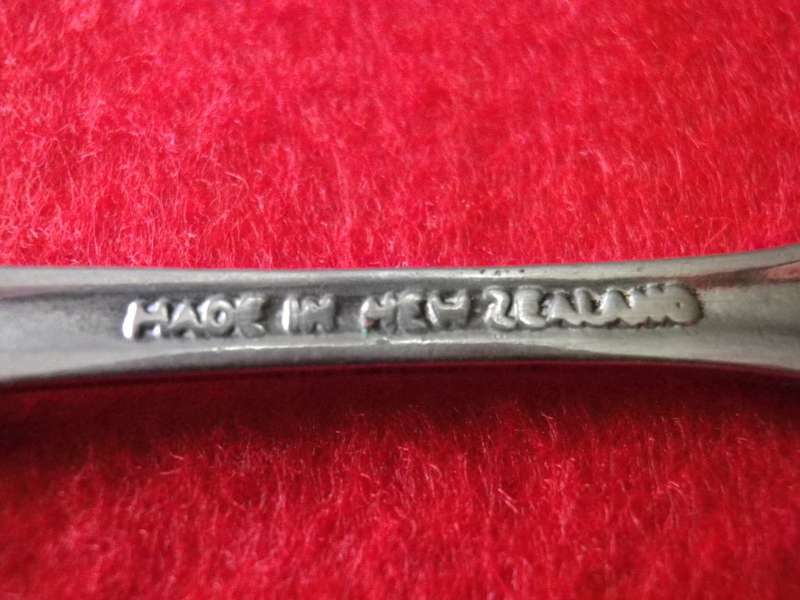 RHODESIA - SILVER PLATED TEASPOON - MADE CAPRICE, NEW ZEALAND      (8414)