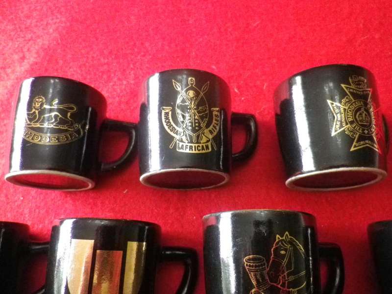 RHODESIAN ARMY UNITS - LOT 11 X MINI COFFEE MUGS  - HEIGHT 5.5cm -   (8440)