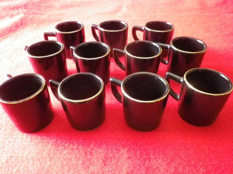 RHODESIAN ARMY UNITS - LOT 11 X MINI COFFEE MUGS  - HEIGHT 5.5cm -   (8440)