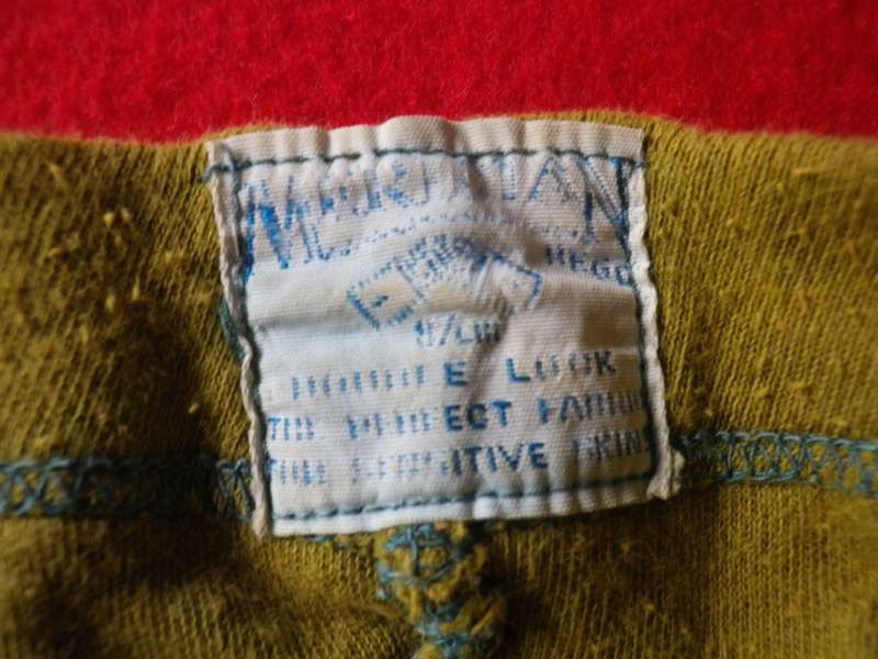 RHODESIAN ARMY -  ISSUED PT SHIRT SIZE 87 + UNDERPANTS - BOTH MADE MERIDIAN (8435)
