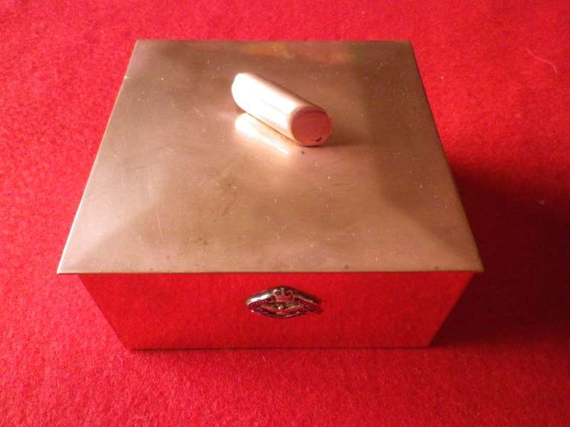 NORTHERN RHODESIA POLICE COPPER BOX - `NDOLA POLICE CLUB 1964 `  - SIZE 10 X 10 X 5cm   (8564)