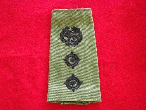 RHODESIA - RHOD ARMY UDI PERIOD COLONEL'S EPAULETTE SLIP ON