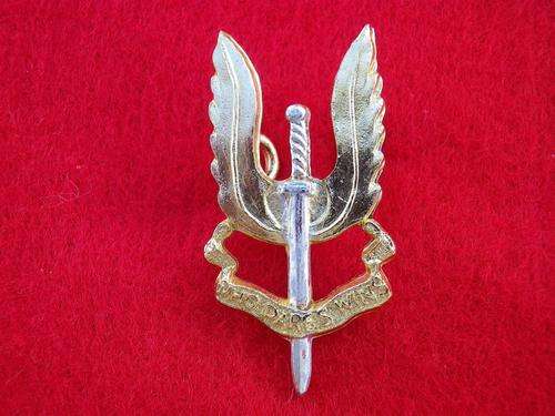 RHODESIA - SAS GOLD & SILVER ANODISED CAP BADGE, WORN 1965-1980