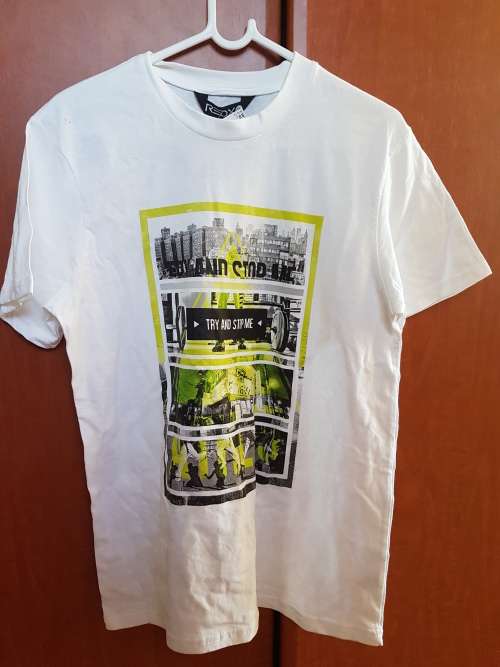 Men's New RT T-Shirt / Size Medium / Bargain Bid!