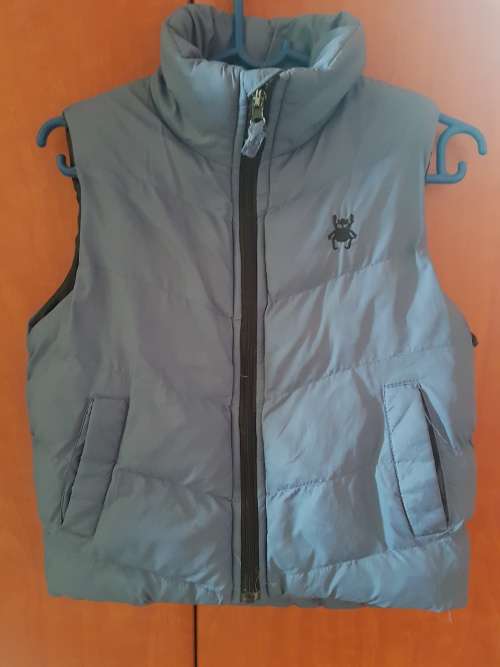 Boys No Sleeve Bomber Jacket / Size 7 to 8 / Bargain Bid!