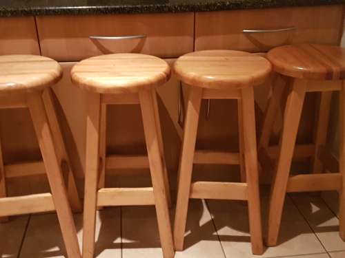4 x Wooden Bar Stools up for Grabs! Bargain Starting Bid! In Excellent Condition!