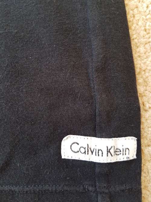 Men's Branded "Calvin Klein" Black V Neck TShirt / Size: M / In Excellent Condition! Bargain Bid!