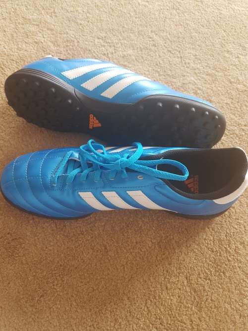 Adidas Soccer Boots / Size:9 / Colour: Blue / Brand New