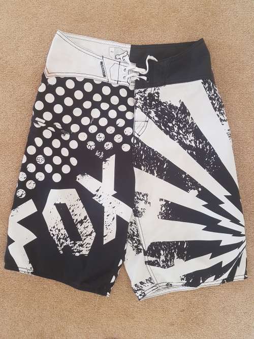 Men's Branded Fox Board Shorts / Size 28
