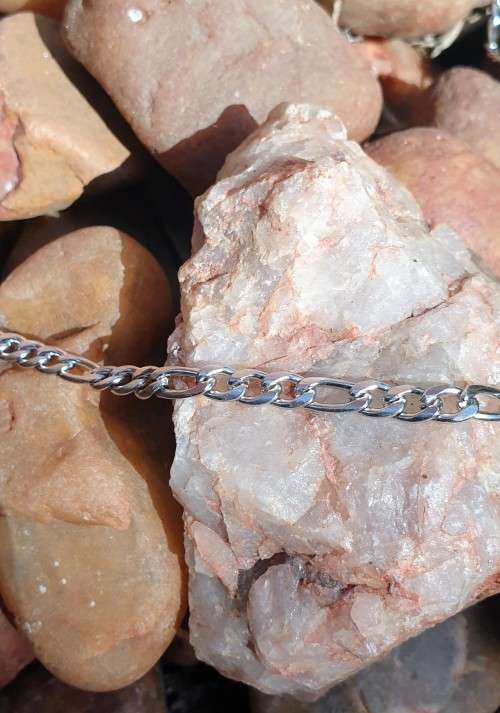 Stainless steel figaro chain (55cm in length) *** Bargain bid! ***