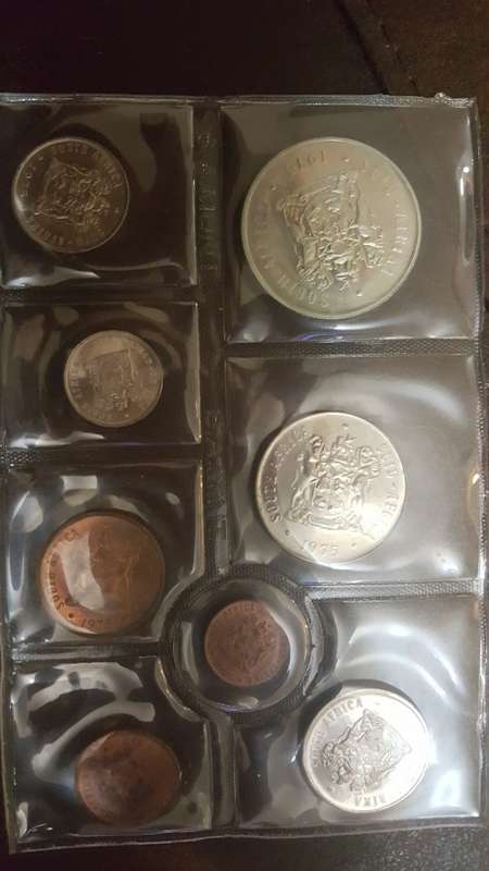 1975 unc pack