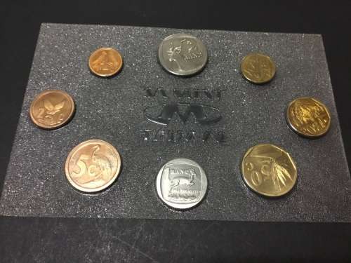 ***1991 Uncirculated Pack*** beautiful packaging