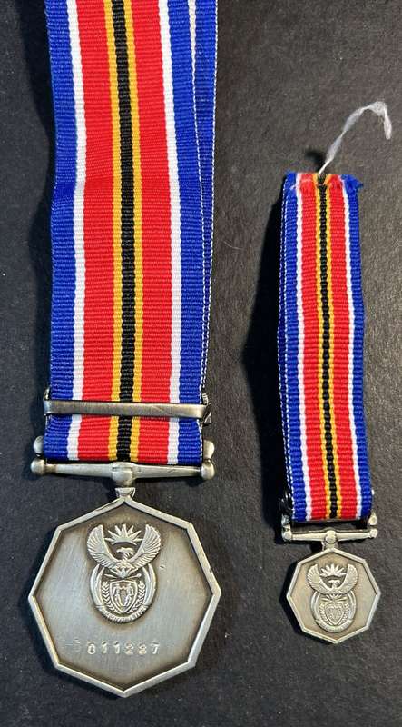 SADF/SANDF - Full Size Medal with Miniature