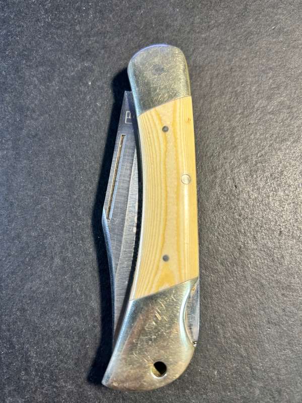 IC Cut Pocket Knive