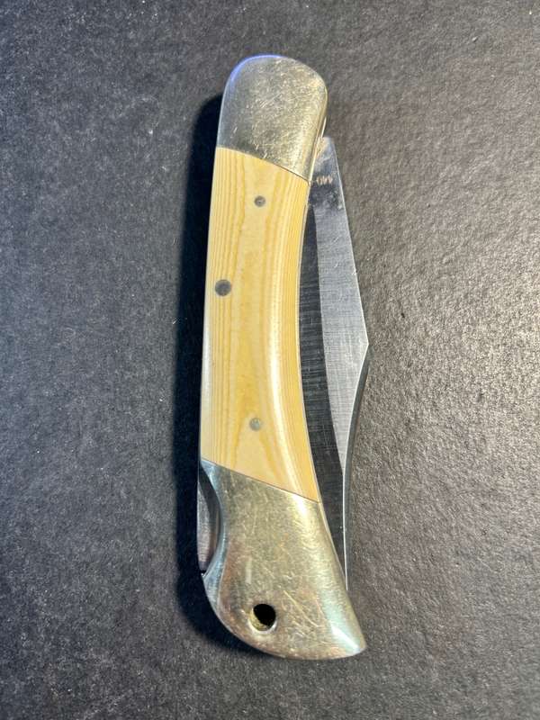 IC Cut Pocket Knive