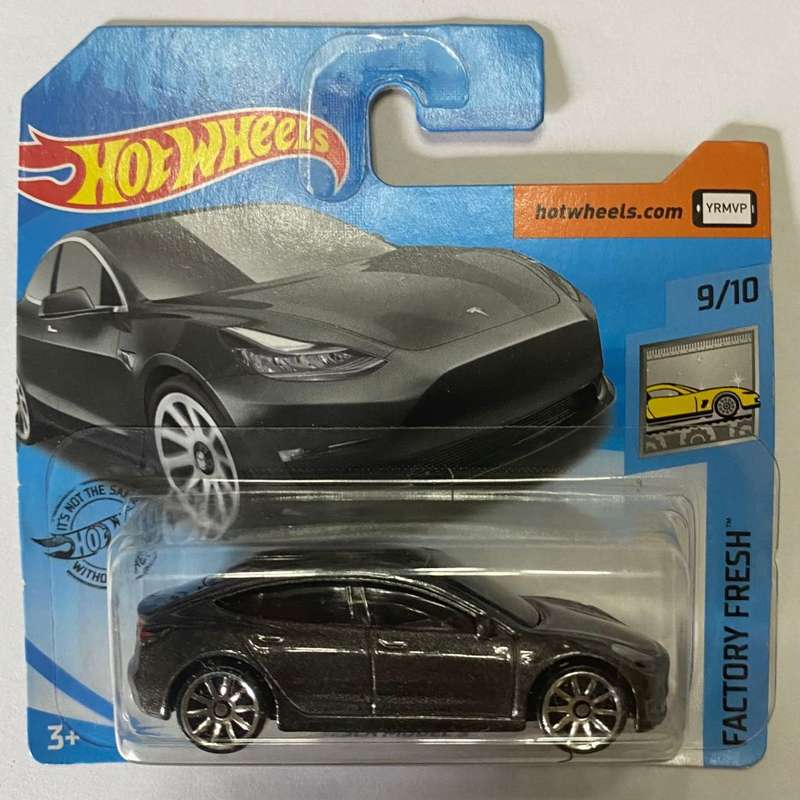 Hotwheels Diecast on Card:2020 Factory Fresh
