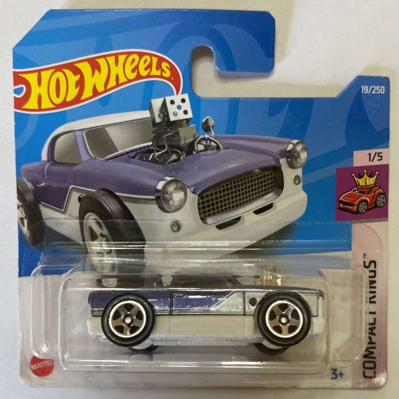 Hotwheels Diecast on Card:2022 Compact Kings