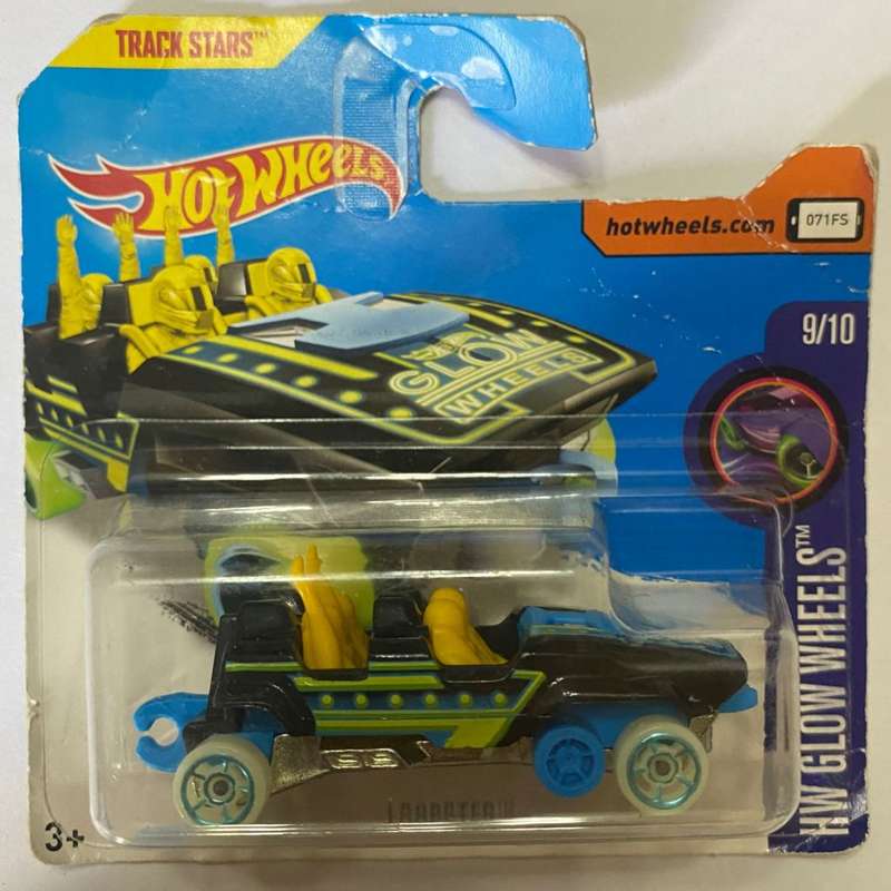 Hotwheels Diecast on Card:2017 Glow Wheels