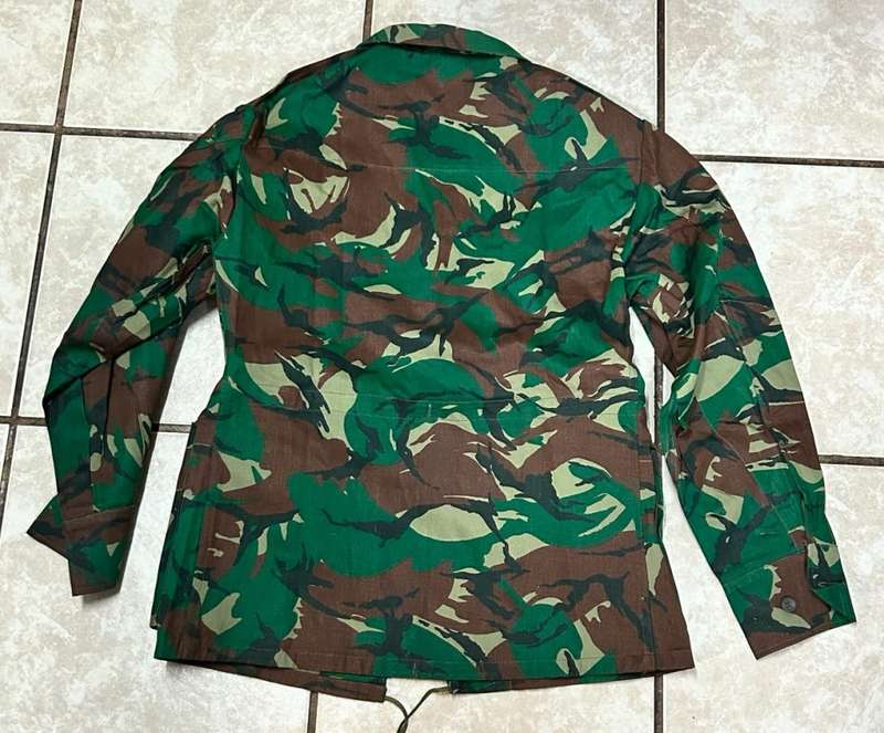 SADF - Recce Copy Renamo Camo Jacket ( Mint and Unworn ) Size Medium
