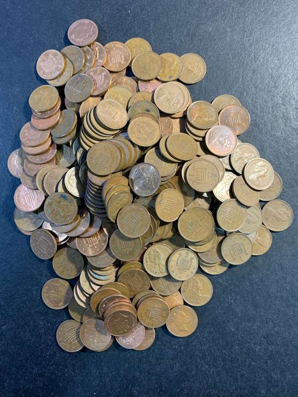 Big batch of British 1 pence coins