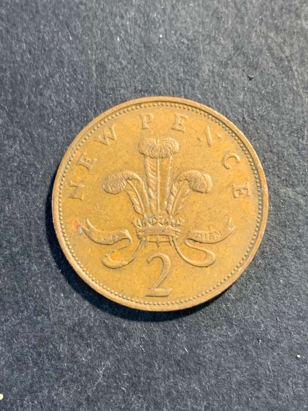 Big batch of British 2 pence coins