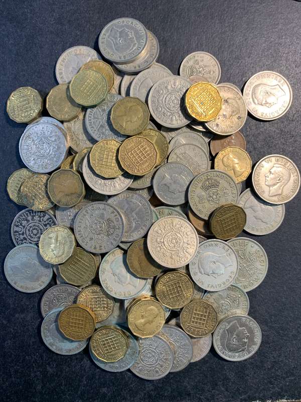 Collection of 100 British coins