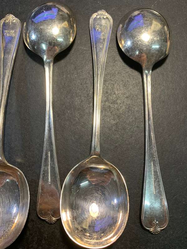 Argyle Soup Spoons x 12