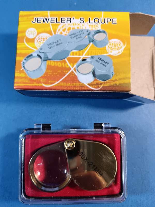 Jewellers Loupe - gold  30 x