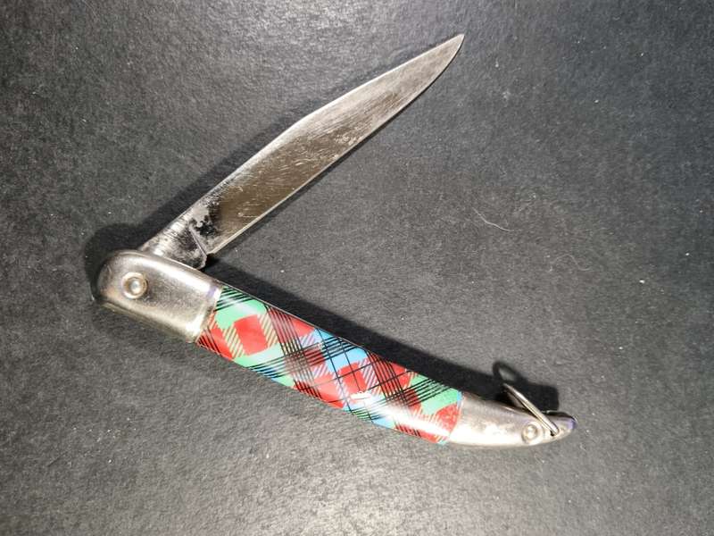 Sable pocket knife