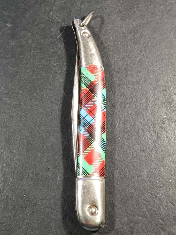 Sable pocket knife