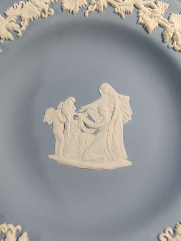 Beautiful Wedgewood small plate