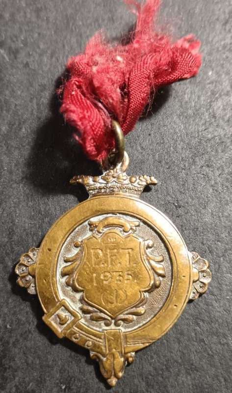 Full Size Meritorious Service Medal with Small Medallion :512098 SGT A.C.S  MJR FC Williams RE