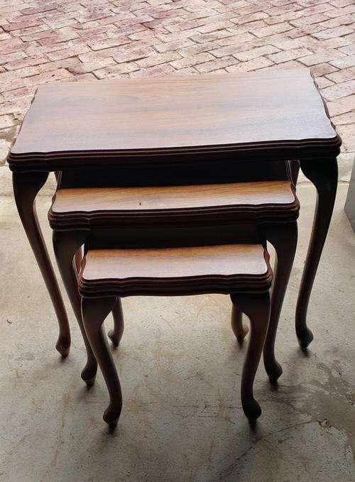 Beautiful set of three coffee tables