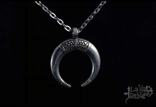 Double Horn Necklace