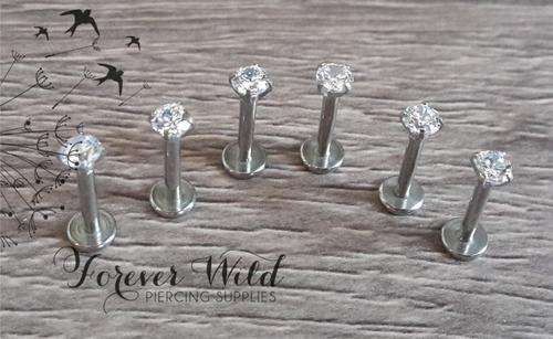 Internally Threaded Cubic Zirconia Labret