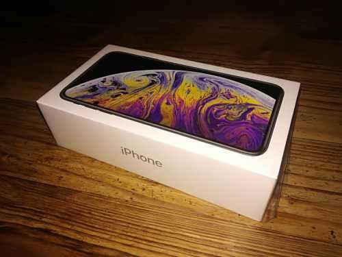iPhone XS Max 256GB - Silver (Sealed)
