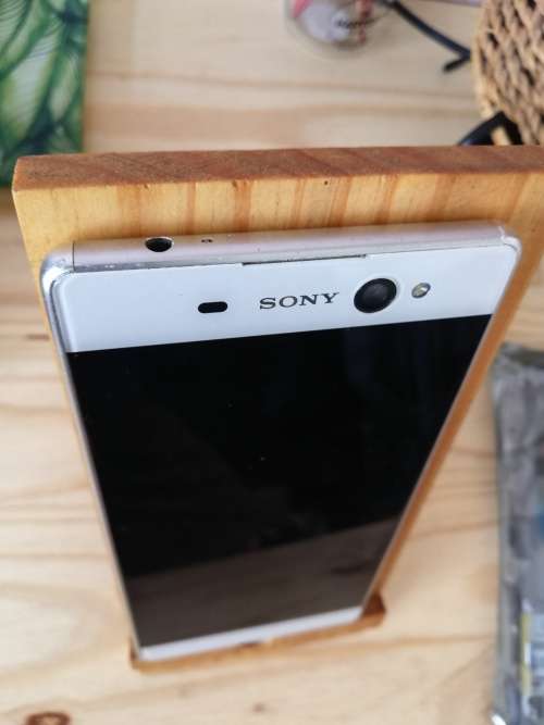 Sony Xperia XA Ultra + Touchscreen Replacement (Touchscreen Damaged)
