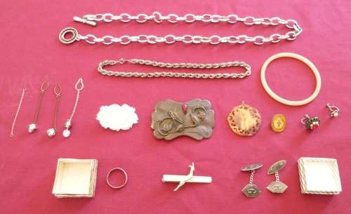 Collection of jewellery