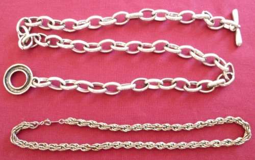 Collection of jewellery