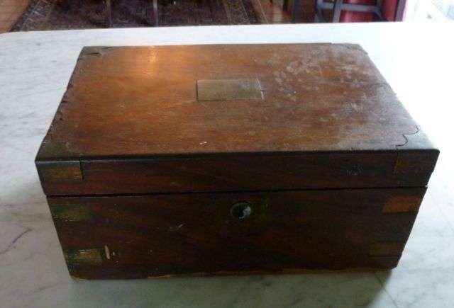 Victorian mahogany writing box - needs TLC