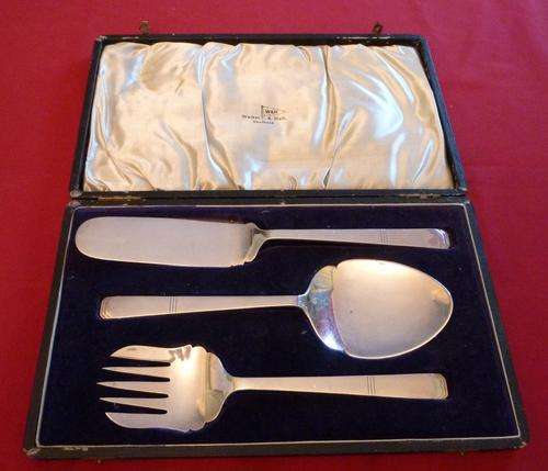 Boxed set of Walker and Hall servers
