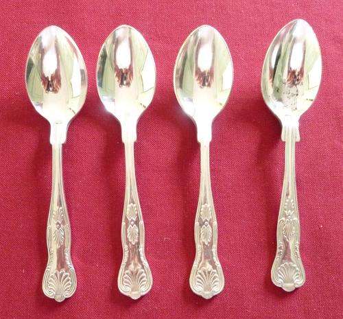 Set of four kings pattern teaspoons
